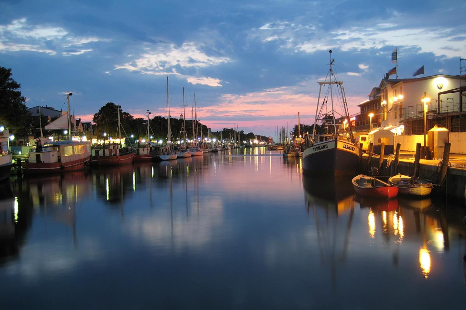 Apartmán Vormann Jantzen, Direkt Am Leuchtturm Rostock Exteriér fotografie
